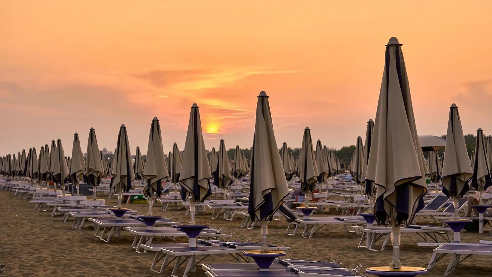 Renovated Apartment For 5 Guests In Bibione Italy